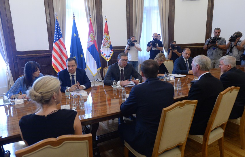 Aleksandar Vučić sa Ronom Džonsonom i Krisom Marfijem