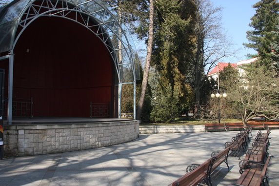 Zabytkowy Teatr Zdrojowy w Polanicy-Zdroju. Działa od blisko stu lat