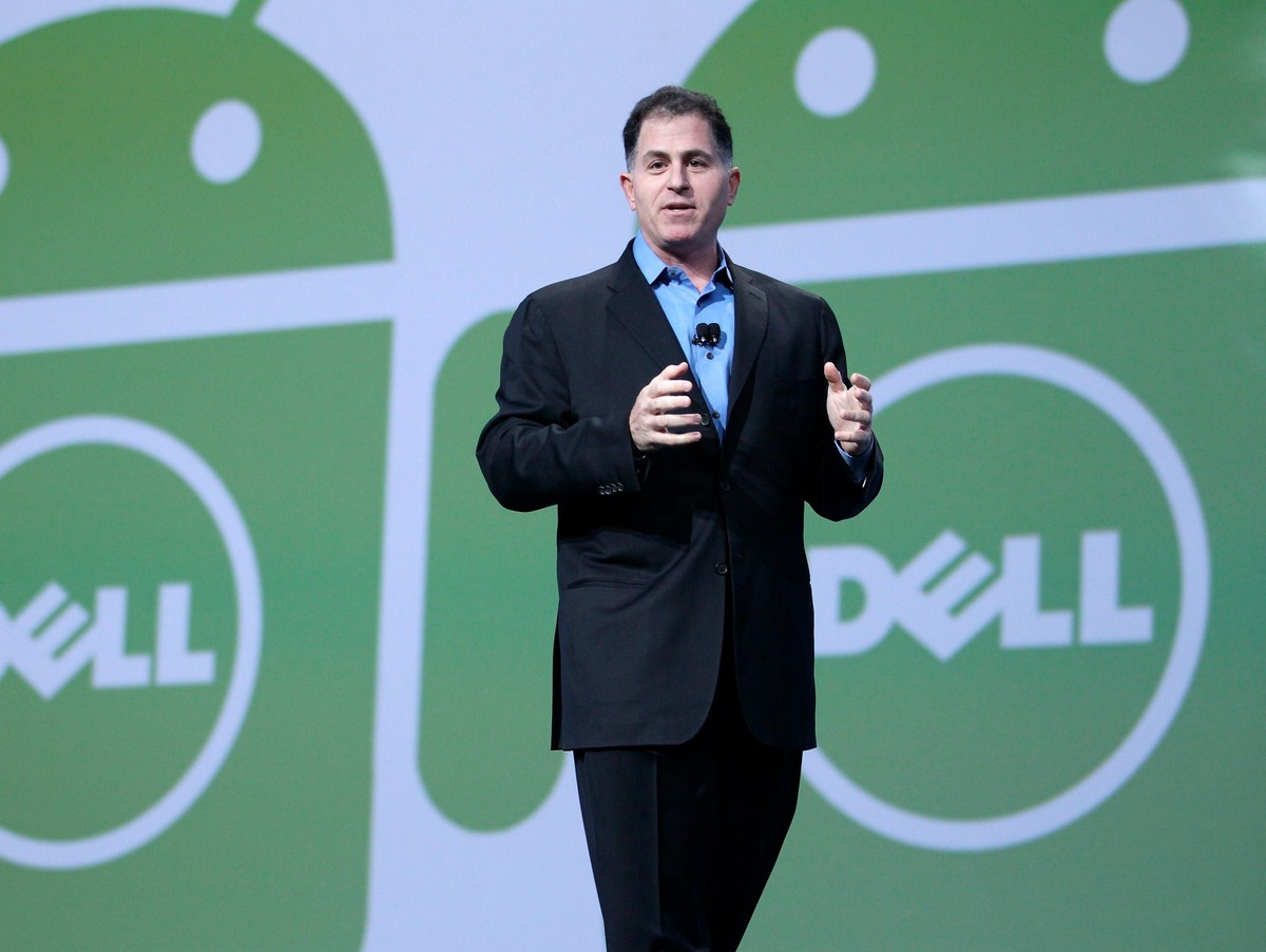 Prezes Michael Dell pochwalił się, że koncern ma na przejęcia 15 mld dol. wolnych środków.