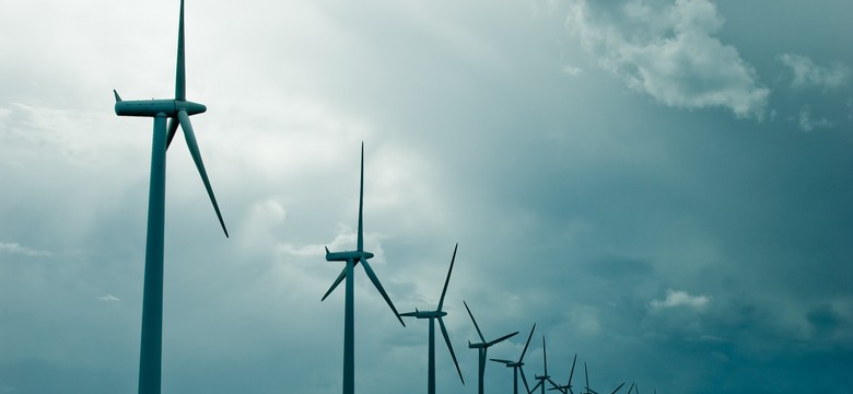 Rząd odwraca się od zielonej energii