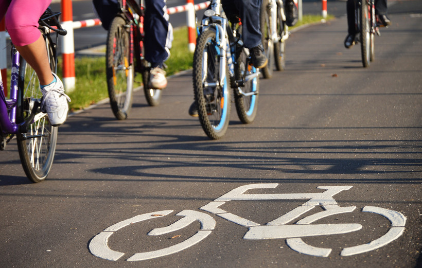 Gdy rowerzysta właściwie wykorzystuje ścieżkę rowerową, to na pieszym spoczywa obowiązek szczególnej ostrożności
