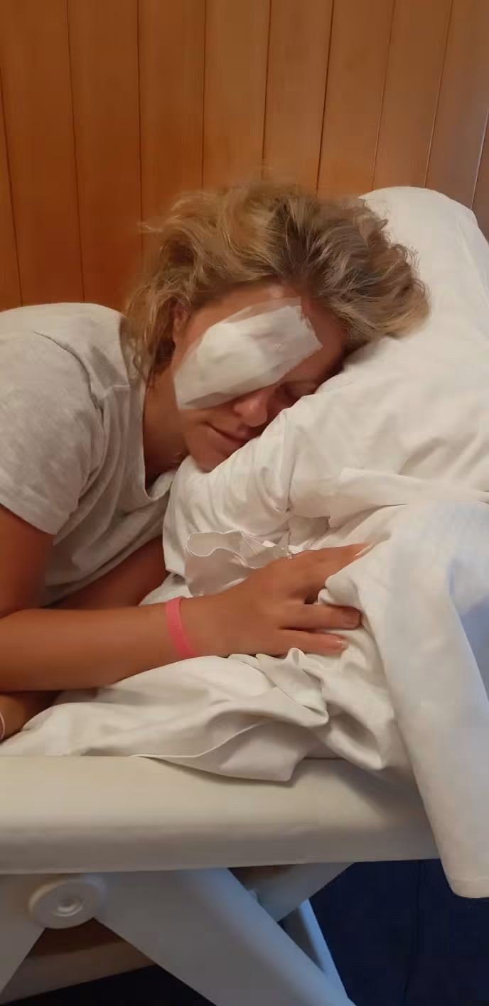 Lara dnes zbiera peniaze na špecializovanú liečbu.