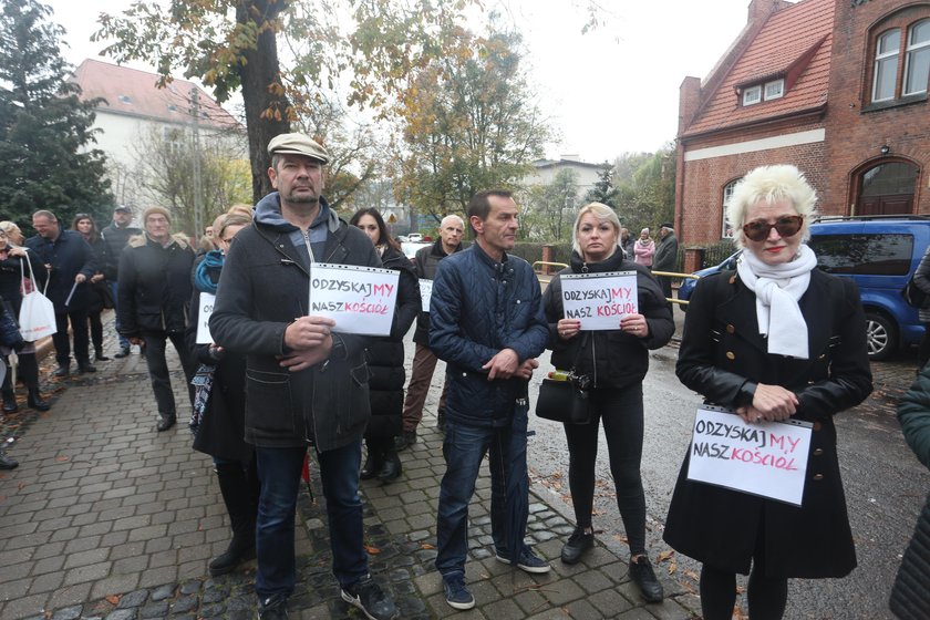 Protest przed kurią w Gdańsku