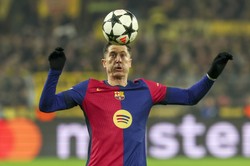 Lewandowski bez gola w Dortmundzie. Łakomy pierwszy raz trafił w Lidze Mistrzów