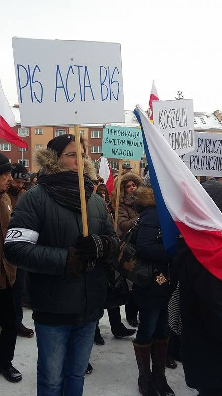 Manifestacje KOD w obronie wolności. Najciekawsze transparenty