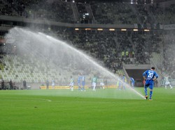 T-Mobile Ekstraklasa: Goli nie było. Za to włączyły się zraszacze