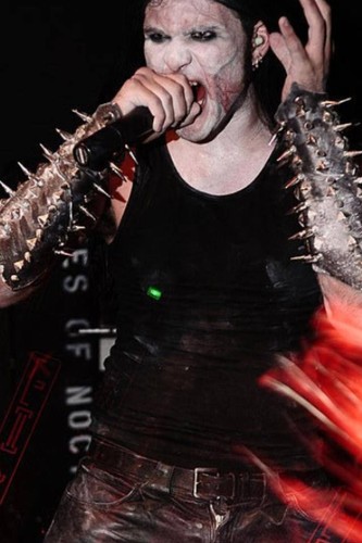 Wes Cage debiutuje na rynku muzycznym