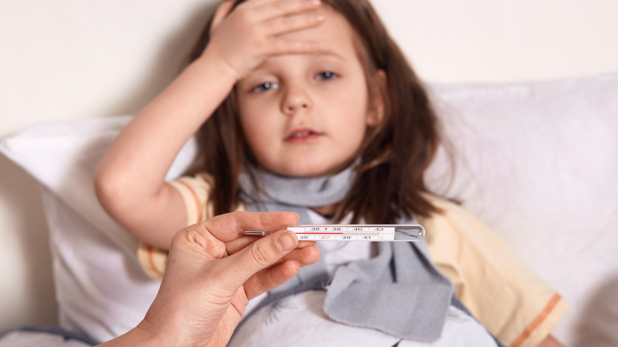 Reumatická horúčka môže byť pre deti nebezpečná. Aké sú jej príznaky, liečba a následky?