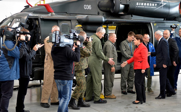 Macierewicz: W tym roku pierwsze śmigłowce Black Hawk dla polskich komandosów