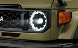 Nowa Toyota 70 już na rynku. Świetny styl i silnik Diesla pod maską