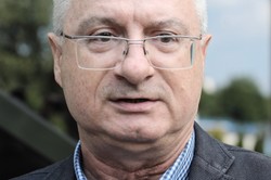 Gen. Bondaryk o aferze mailowej: To może być wierzchołek góry lodowej