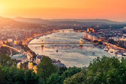 Koronavírus: itt vannak a hétfő reggeli adatok az új fertőzöttekről