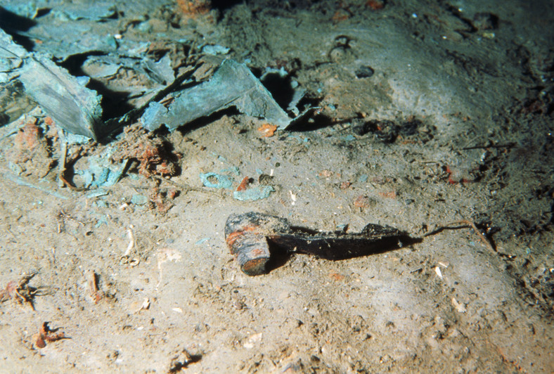 Titanic spoczywa w głębinach Atlantyku od ponad 100 lat na głębokości ok. 3,6 tys. m.