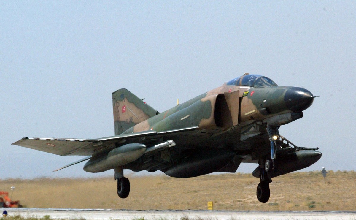 Turecki F-4 Phantom
