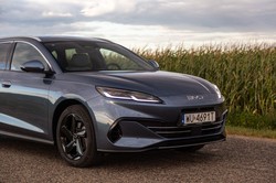 Ma silnik 1.5 i spala 5,8 l na 100 km. Nowy BYD Seal 6 sensacją. Ile kosztuje?