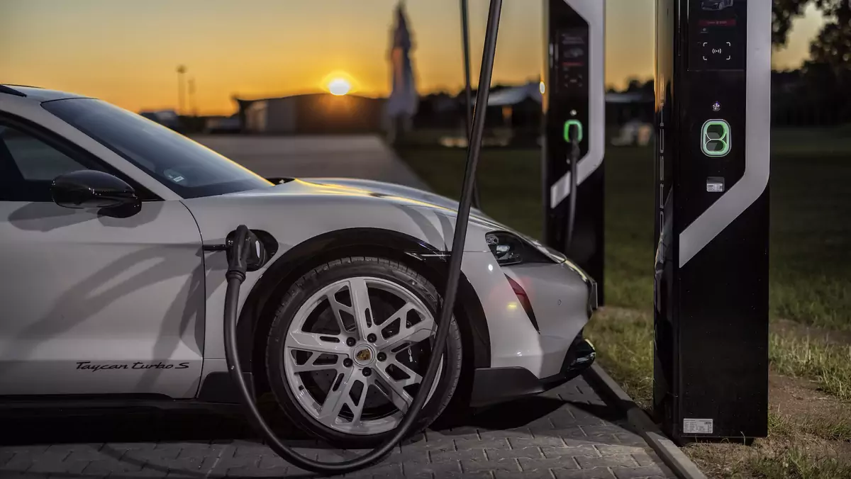 Porsche Turbo Charger – najsilniejsze w Polsce ładowarki do aut elektrycznych