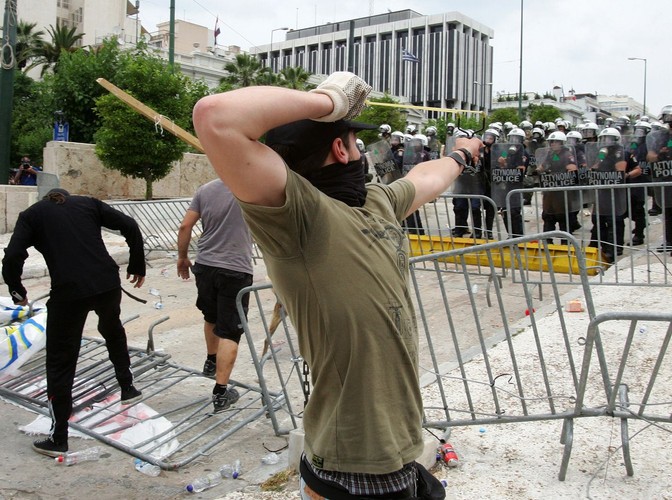 Protestujący starli się z policją