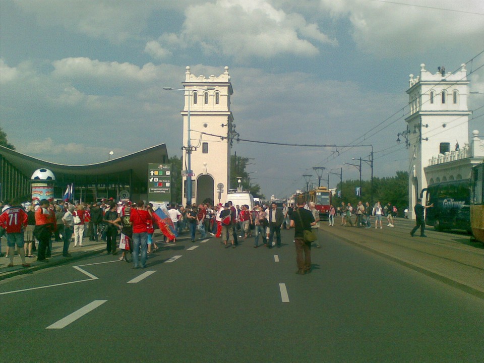 Przemarsz rosyjskich kibiców, fot. Jacek Gądek/Onet