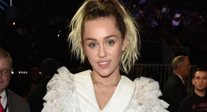 ___6857385___https:______static.pulse.com.gh___webservice___escenic___binary___6857385___2017___6___18___11___miley-cyrus-weed-sober