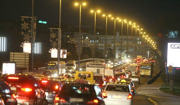 547835_brankov-most-guzva-04031214ras-foto-petar-dimitrijevic