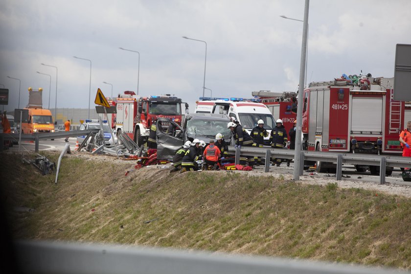 Wypadek na S8 pod Pabianicami zablokował drogę ekspresową w kierunku Łodzi