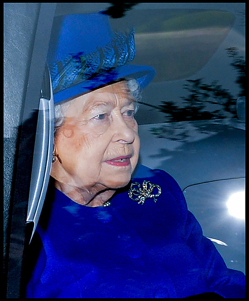 Królowa Elżbieta II po raz pierwszy po trzech tygodniach choroby pojawiła się publicznie