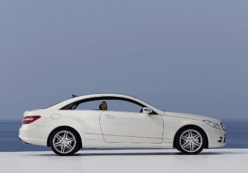 Mercedes E Coupe - Pociągające wcielenie Merca