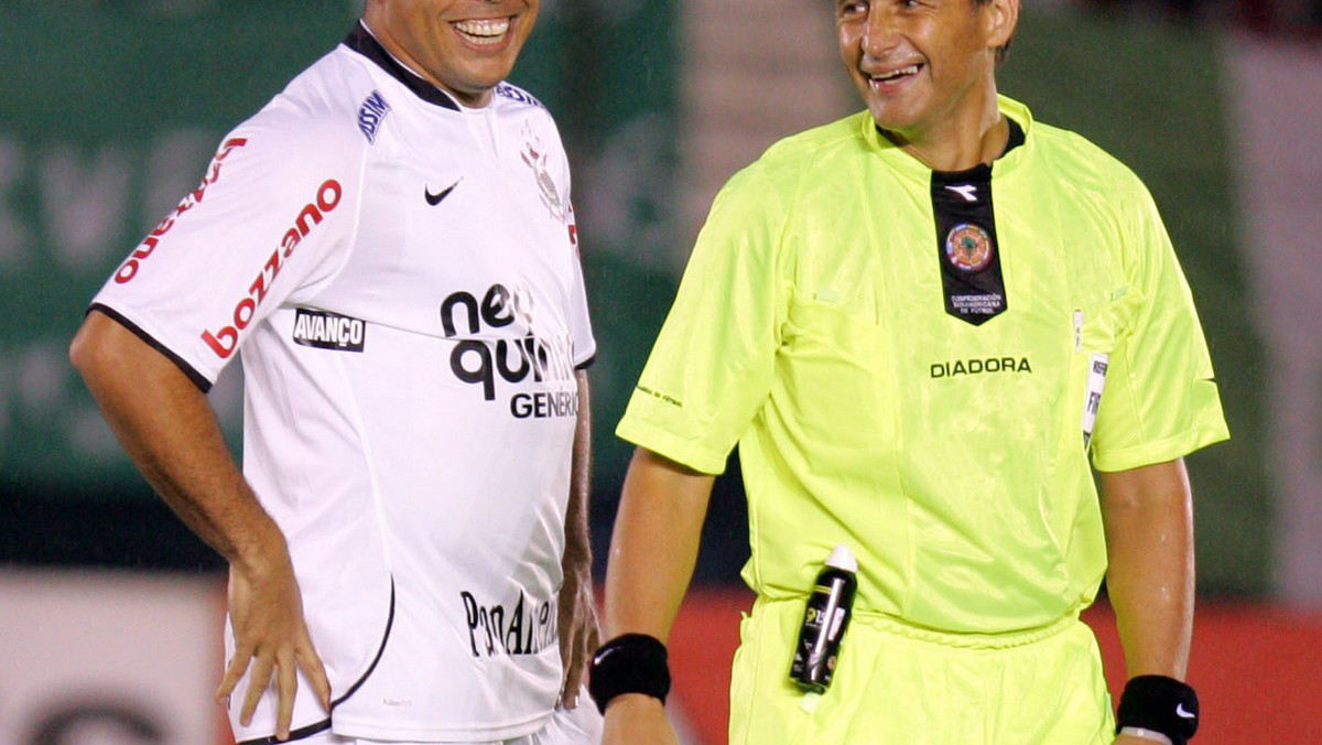 Brazylijskie Corinthians Sao Paulo oraz chilijski Universidad de Chile zapewniły sobie awans do 1/8 finału Copa Libertadores, odpowiednika piłkarskiej Ligi Mistrzów w Ameryce Południowej.