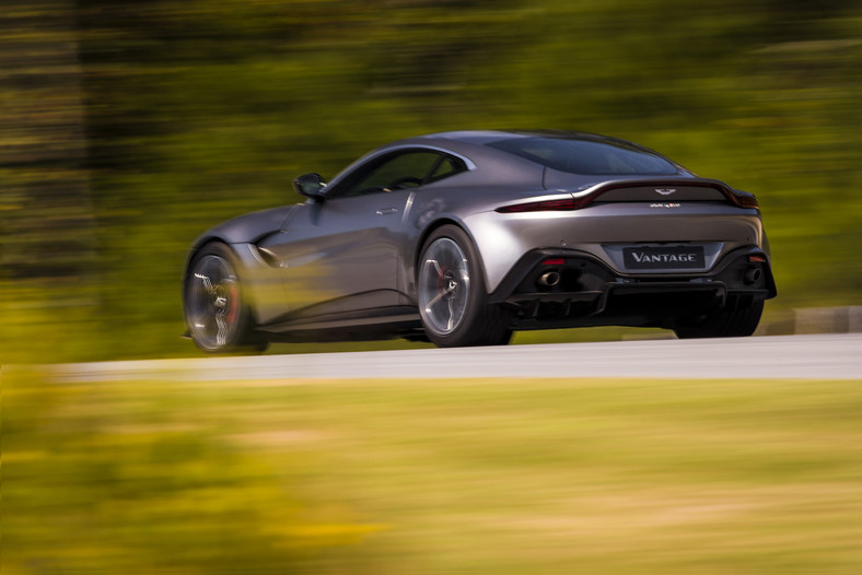 Aston Martin Vantage