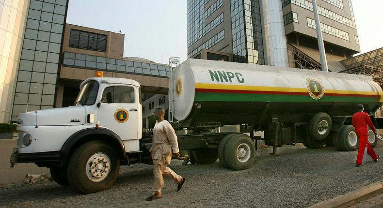 NNPC Ltd eyes an IPO as Uganda seeks $4 billion for refinery 