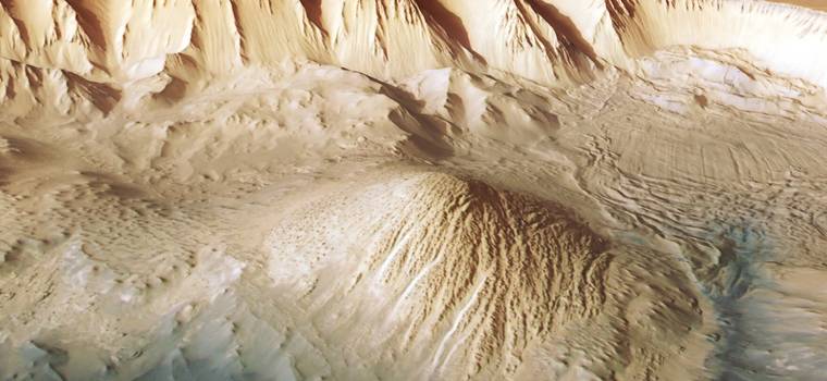 Niesamowite zdjęcia kanionu na Marsie. Zawdzięczamy je Europejskiej Agencji Kosmicznej
