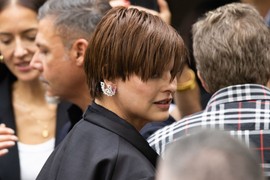 "Iskopajte RUPU U GRUDIMA": Jedna od najlepših žena koje su hodale planetom UKLONILA JE OBE DOJKE - "rekla sam doktoru da neću umreti od raka"