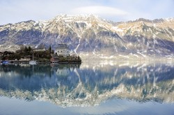 Wioska Iseltwald nad jeziorem Biel wprowadziła opłatę od selfie po serialu Netflixa