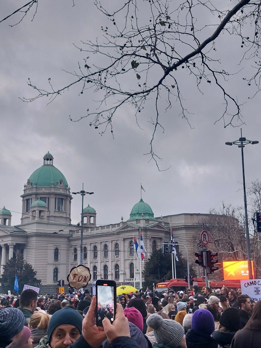 Protest ispred Ustavnog suda