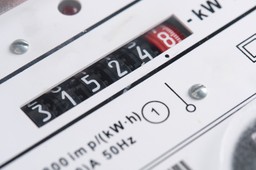 zus daje 336,16 zł na prąd od 1 marca 2026. ten dodatek przysługuje bez względu na dochód