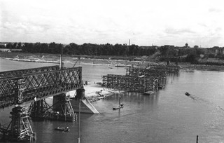 Analiza reparacyjna z dykty: Nadal nie wiadomo, jak uzyskać odszkodowanie za straty poniesione podczas II wojny światowej