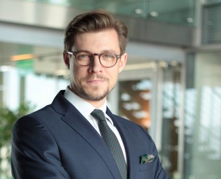 Baker ' McKenzie wzmacnia praktykę energetyczną