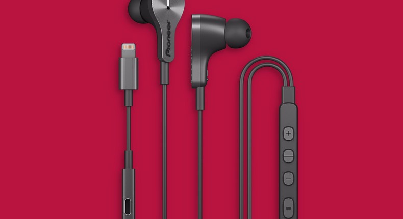 The Pioneer Rayz Plus earphones.