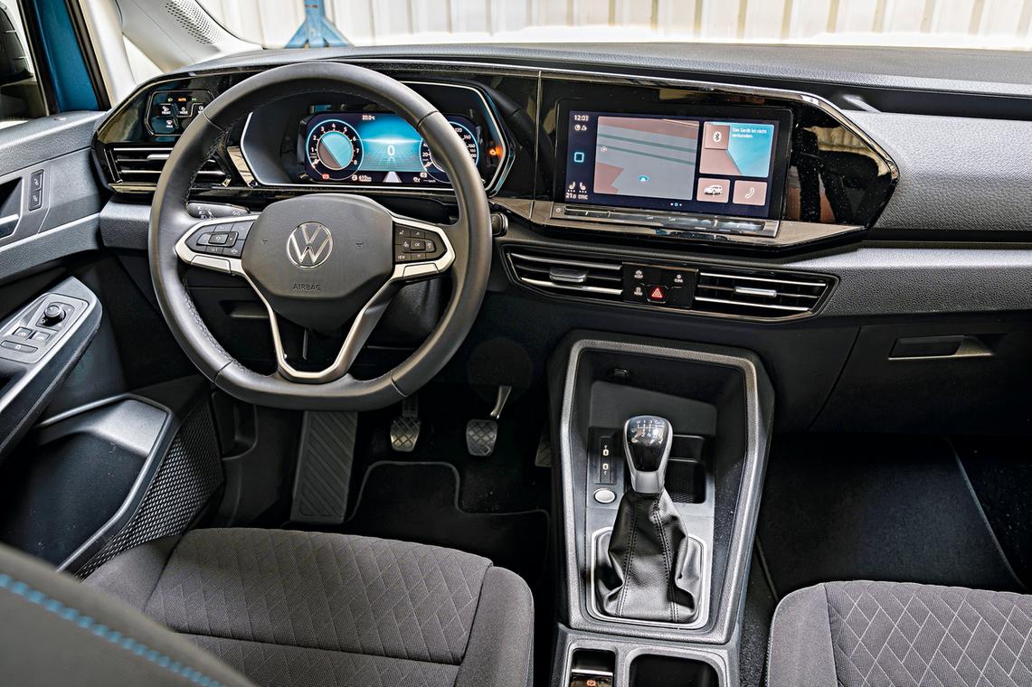 VW Caddy - kokpit