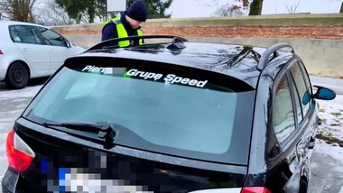 zakpił z grupy speed. kierowca bmw dostał 1500 zł mandatu i wracał pieszo