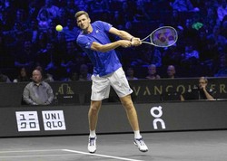 Hubert Hurkacz w trzeciej rundzie turnieju ATP w Szanghaju