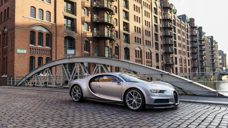 Bugatti wprowadza nowy standard w salonach