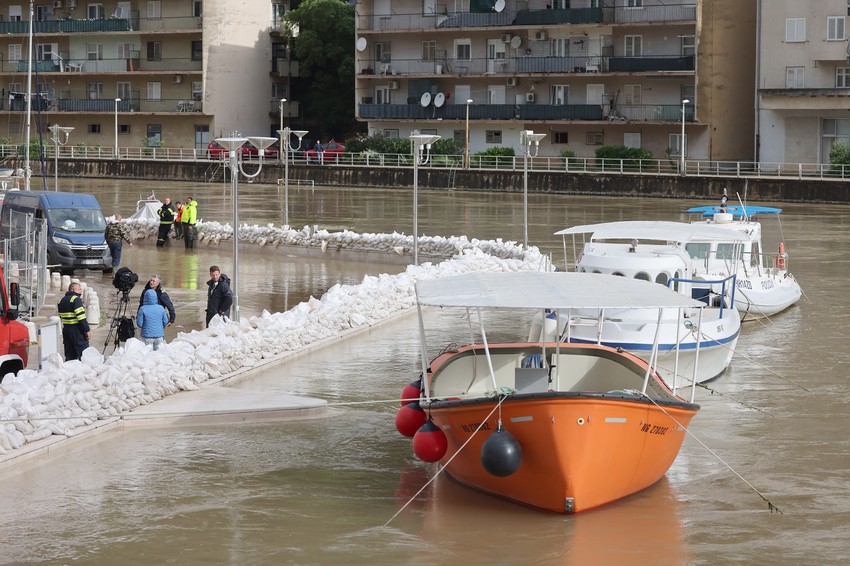 Poplave u Hrvatskoj - Obrovac, reka Zrmanja