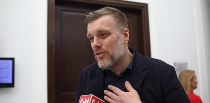 Poseł Zandberg zakłopotany na wizji. "Proszę mnie zwolnić z odpowiedzi"