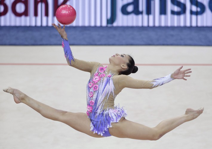 Piękne gimnastyczki rywalizują o mistrzostwo Europy