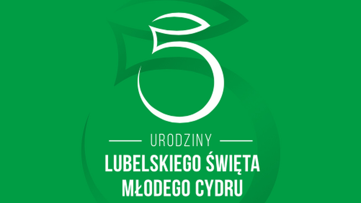 500 osób przy wspólnych stołach, 5 ton jabłek, 500-litrowa beczka Młodziaka, ponad 500 prezentów i szarlotka dla wszystkich - Lubelskie Święto Młodego Cydru zaprasza na swoje 5. urodziny. Wyjątkowa edycja Święta oraz finał trasy Spragnieni Lata odbędzie się w sobotę 15 września na Placu przed Centrum Kultury w Lublinie. Wstęp na wydarzenia jest bezpłatny.