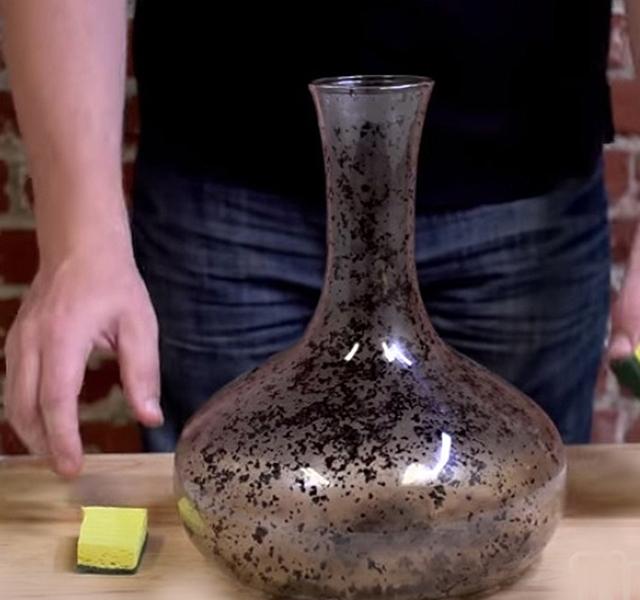 Zseniális! Ezzel a pofonegyszerű módszerrel a legfurább alakú üveget is  gyönyörűen kitisztíthatod! (videó) - Blikk Rúzs