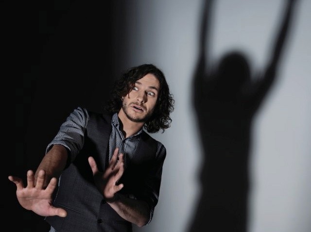 W Polsce 'Somebody That I Used To Know' można usłyszeć m.in. w klipie promującym ramówkę jednej z telewizji