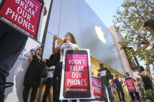 Rally in support of data privacy outside the Apple store