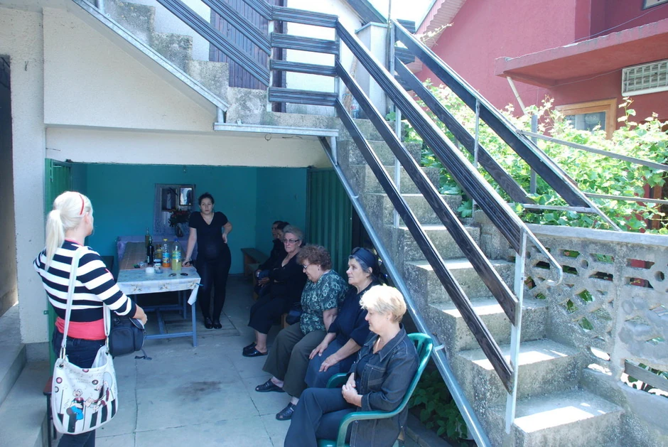 Još nije određen dan sahrane: Rodbina čeka da iz Afrike doputuje Jelenin otac